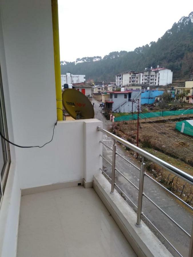 Hotel Vindhwashni Haldwāni Exterior foto
