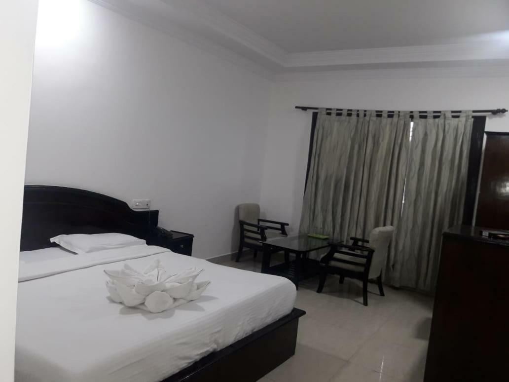 Hotel Vindhwashni Haldwāni Exterior foto